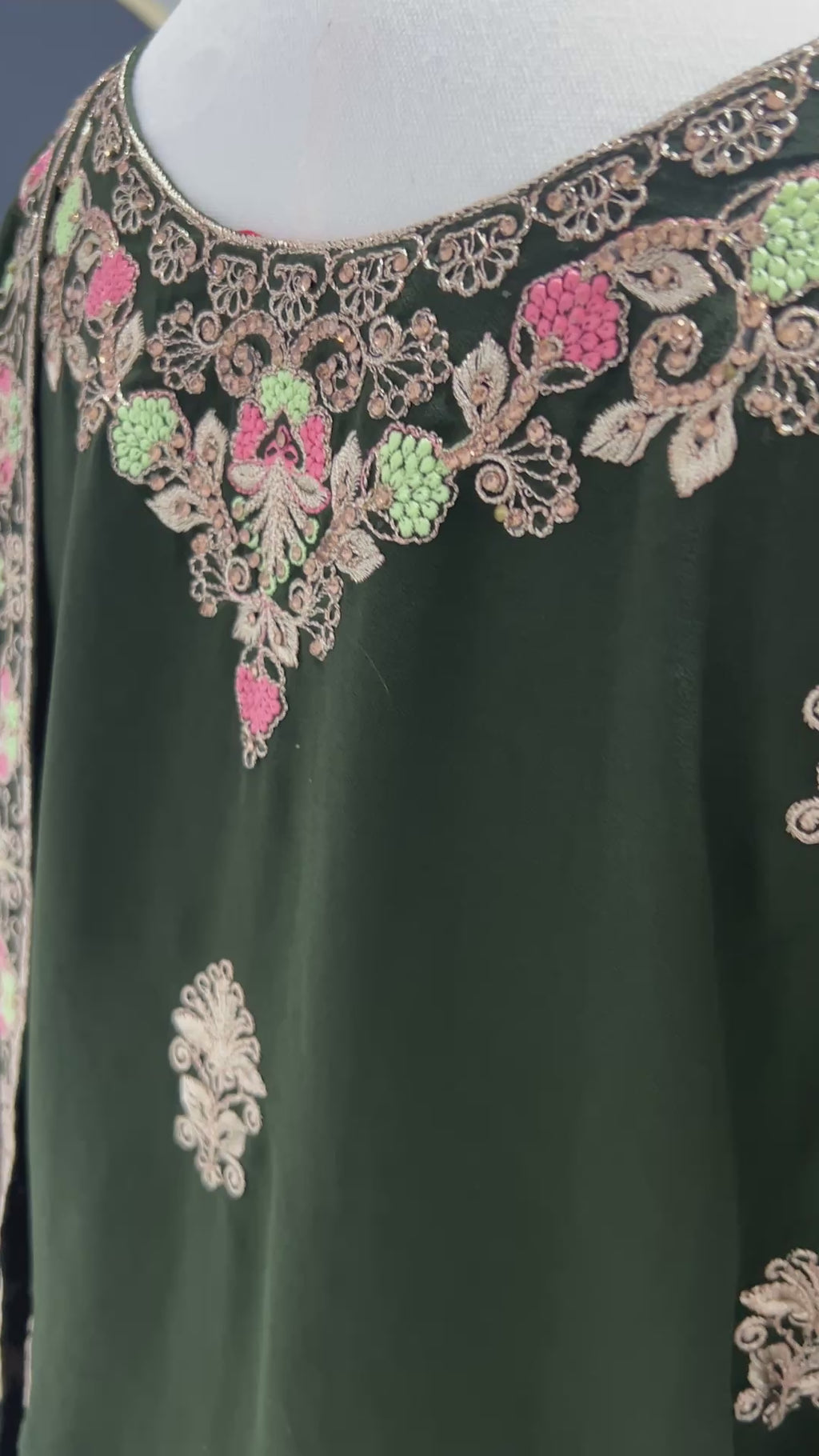 Dark Green Embroidered Straight Pants Suit